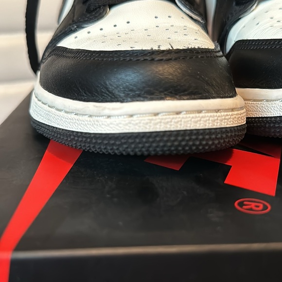 Nike Jordan 1 Retro High - Dark Mocha (GS) - Picture 11 of 12